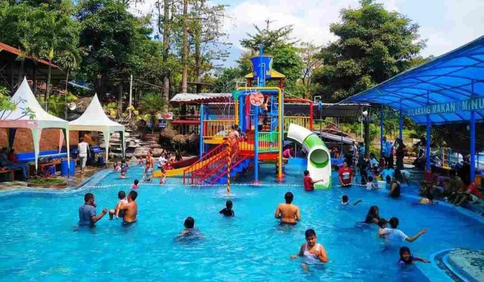 Pacet mini park