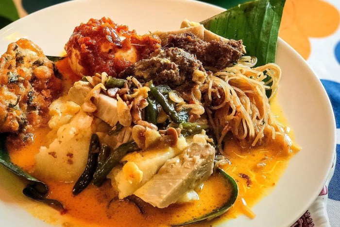 Lontong medan