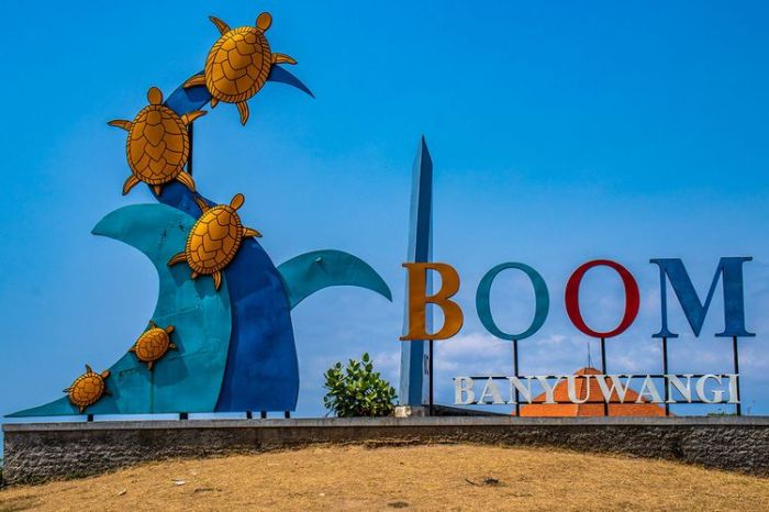 Pantai boom banyuwangi