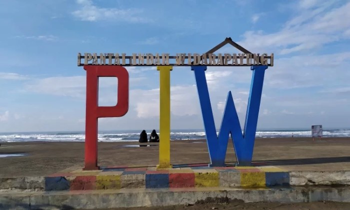 Pantai widara payung