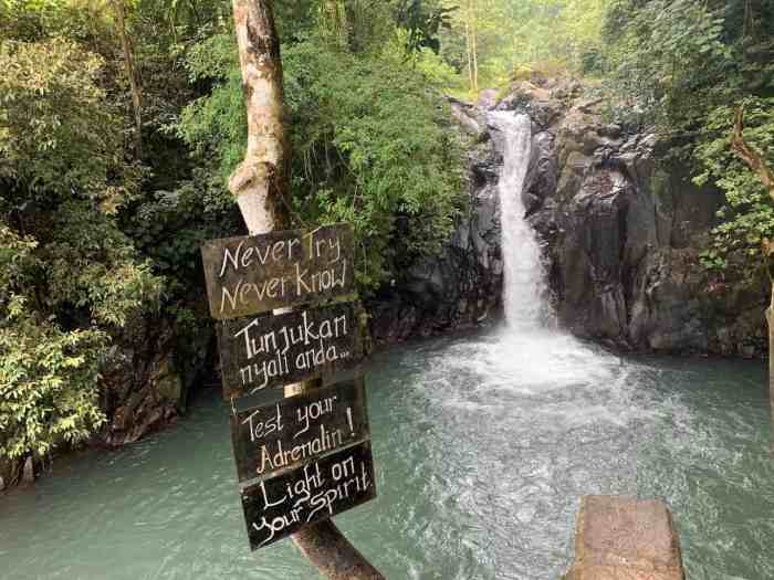 Aling aling waterfall