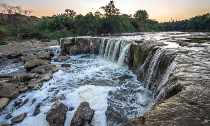 Curug parigi bekasi keindahan pesona