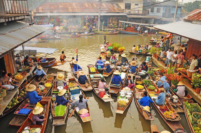 Floating market