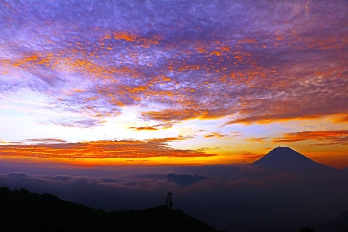 Bukit sikunir dieng