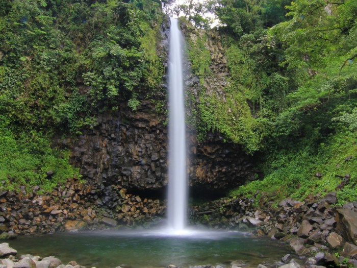 Anai lembah terjun wisata obyek persinggahan padang venuemagz