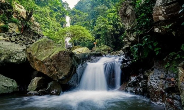 Karawang curug cigentis wisata loji tempat eksotis alam nan objek romantis itrip tempatwisataunik