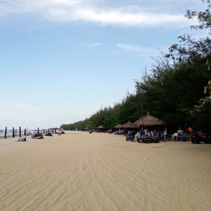 Pantai karang jahe