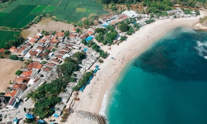 Tambakrejo blitar pantai menawan