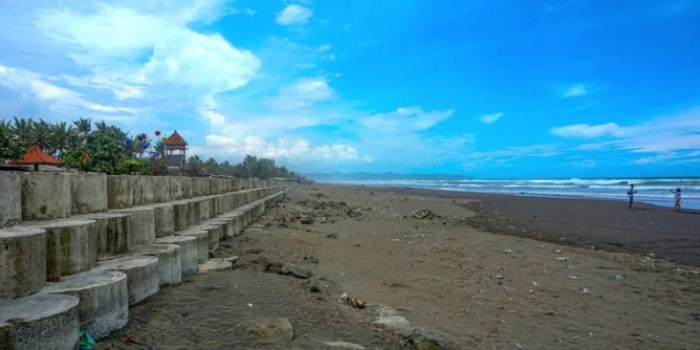 Pantai widara payung