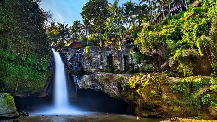 Air terjun tegenungan