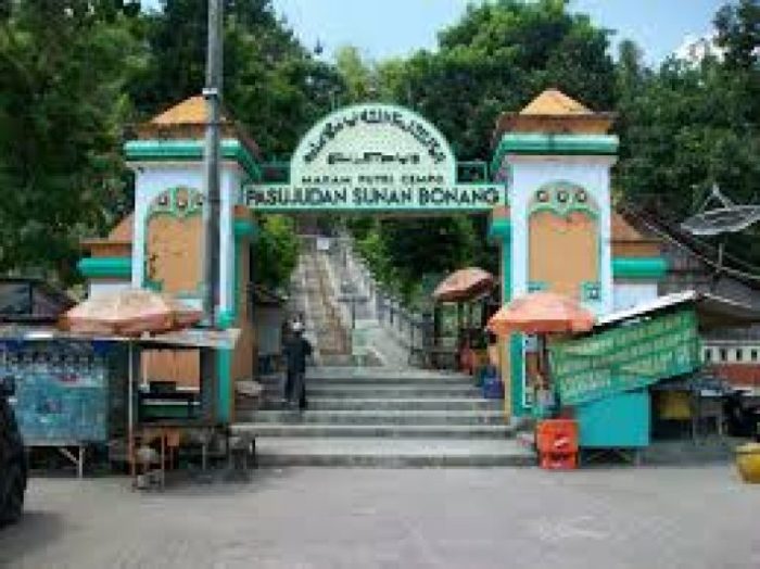 Makam sunan bonang