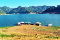 Waduk sempor kebumen keindahan hampir abad setengah berusia pantai baca pemandangan biru instagramable watu lautan