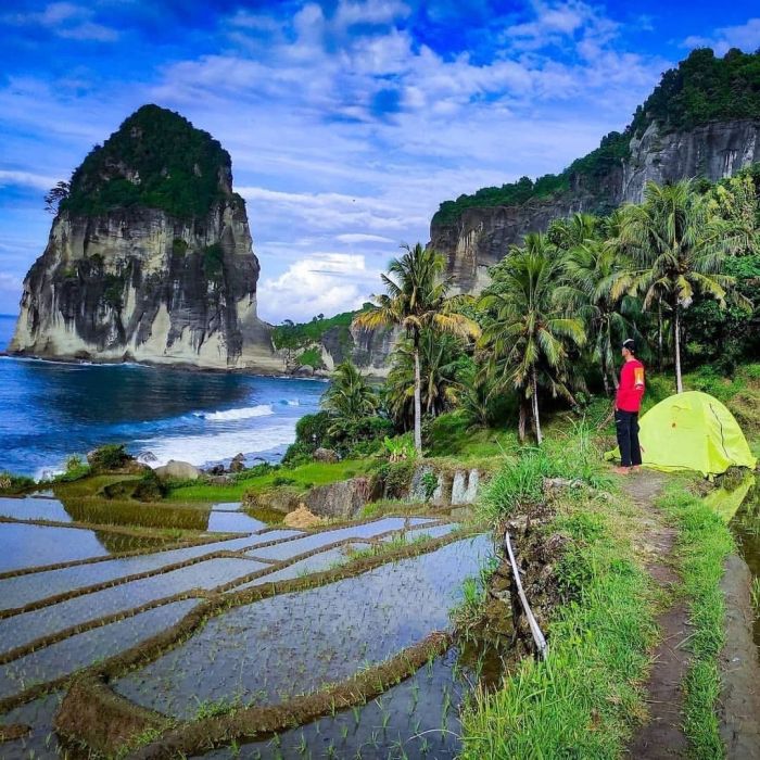 Pantai pacitan