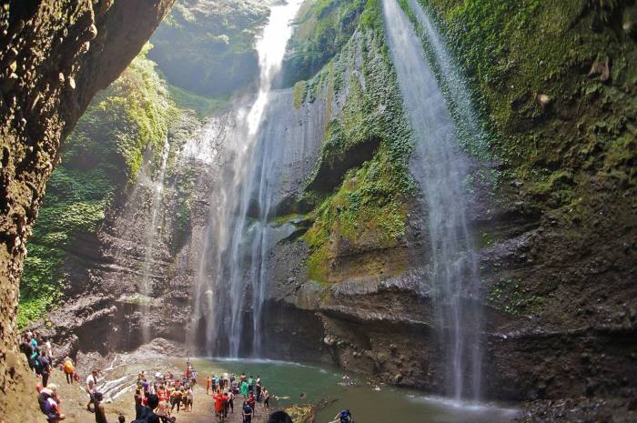 Terjun madakaripura wisata jawa probolinggo favorit bangga mada alam kaskus liburmulu indah