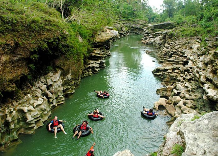 Yogyakarta pindul gua goa jogja outbound tiket murah paket sungai tanah bawah surga masuk yogya ulasan