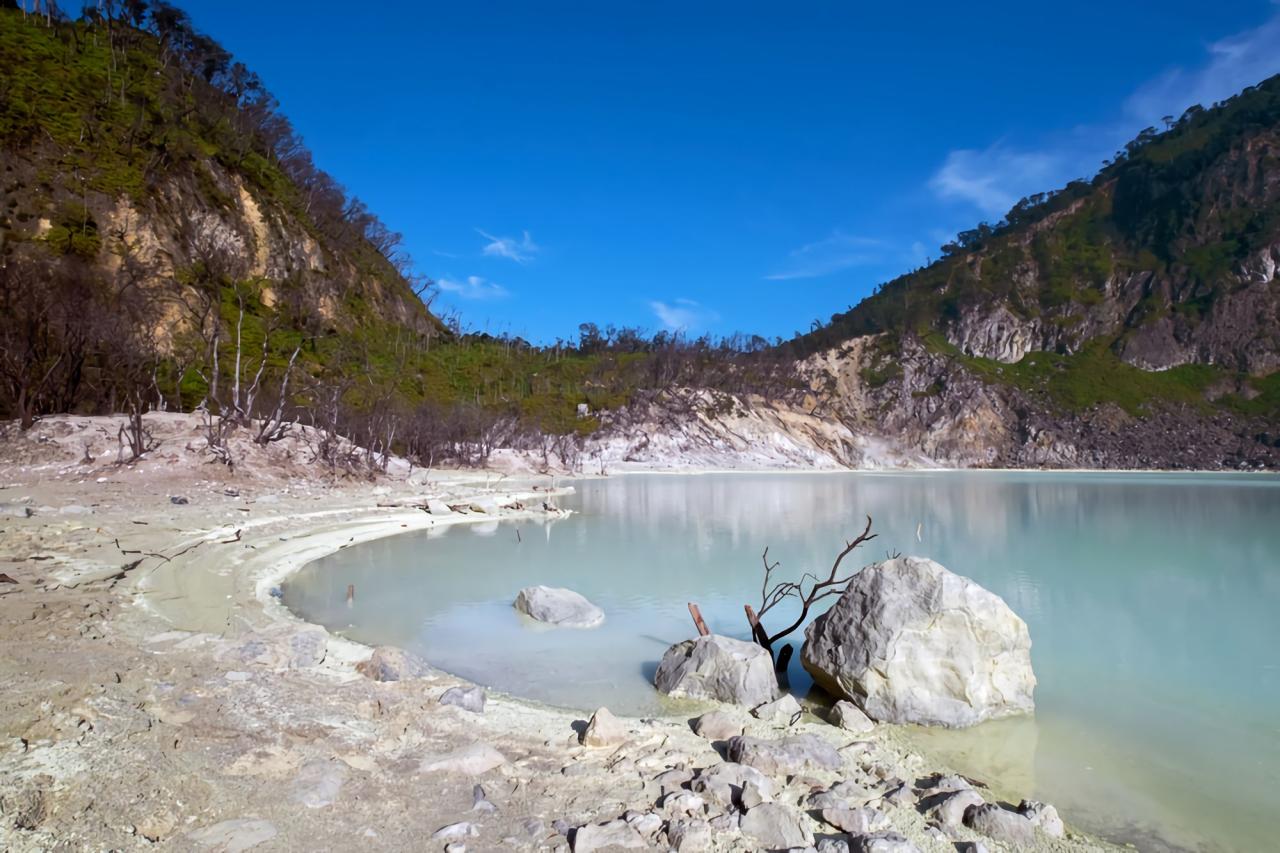 Kawah putih bandung