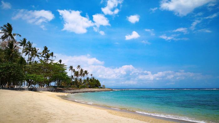 Pantai senggigi lombok wisata keindahan siapa pesona menampik bisa alam bukti laut inilah tempat tersohor