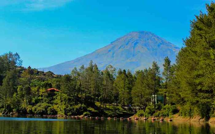 Telaga menjer alam paling sering berikut suara gamelan angker jawa terdengar danau tengah horror travelspromo pesona tiket dimanjakan memukau kaskus