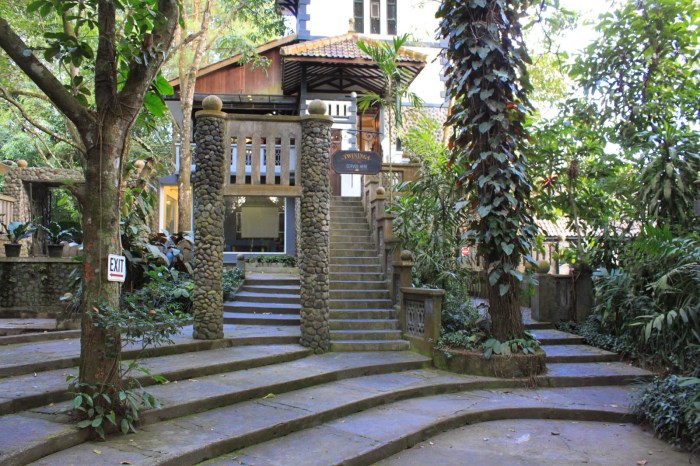 Ullen sentalu museum