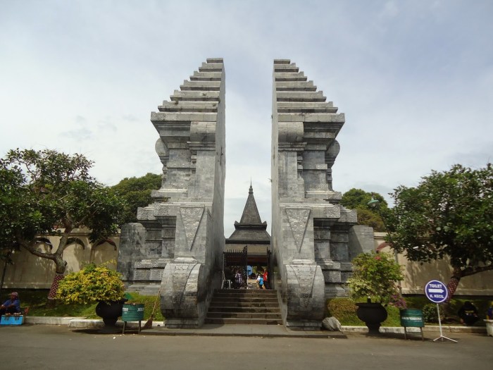 Makam bung karno blitar ikonik kota rooang zulvia