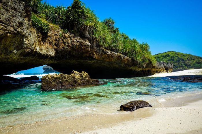 Pantai srau pacitan