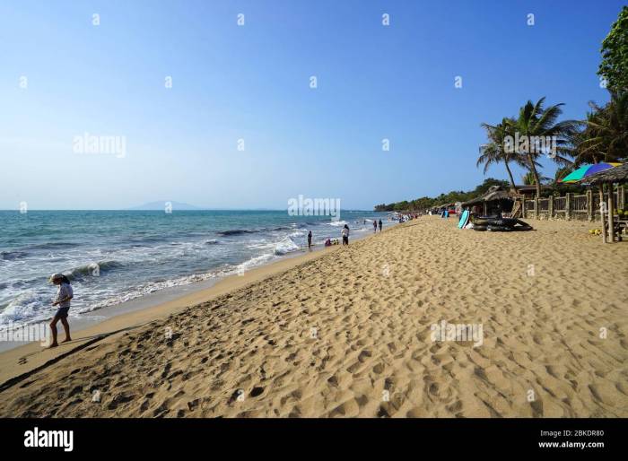 Pantai sambolo