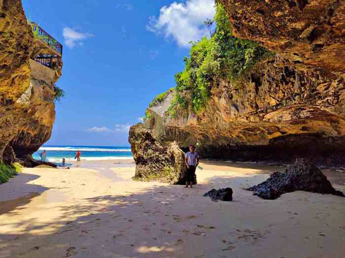 Suluban beach