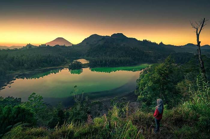 Wisata dieng